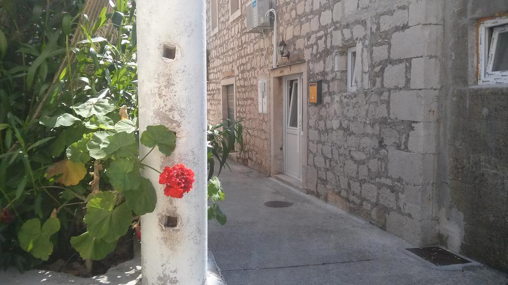 Holiday House Popovic Sućuraj Εξωτερικό φωτογραφία