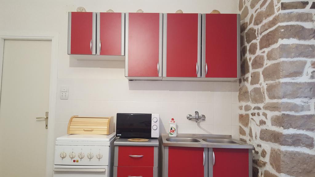 Holiday House Popovic Sućuraj Εξωτερικό φωτογραφία