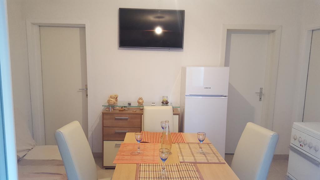 Holiday House Popovic Sućuraj Εξωτερικό φωτογραφία