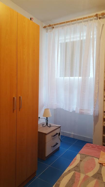 Holiday House Popovic Sućuraj Εξωτερικό φωτογραφία