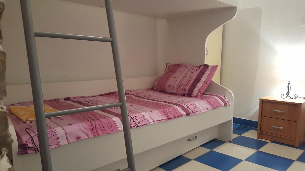 Holiday House Popovic Sućuraj Εξωτερικό φωτογραφία